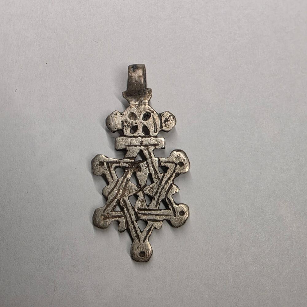 Silver Tone Star Pendant Tribal Geometric Design